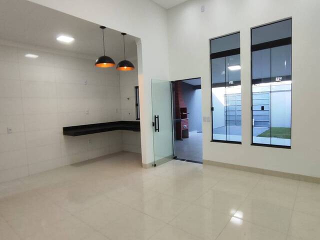 #289 - Casa para Venda em Senador Canedo - GO - 2