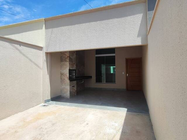 #270 - Casa para Venda em Goiânia - GO - 2