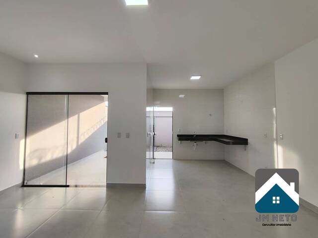 #302 - Casa para Venda em Goiânia - GO - 3