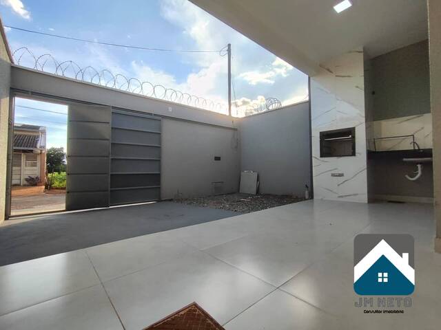 #302 - Casa para Venda em Goiânia - GO - 2