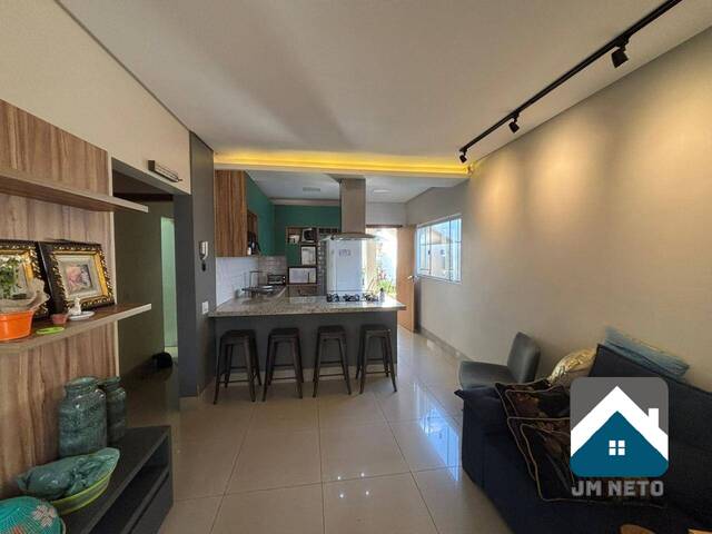 #301 - Casa para Venda em Goiânia - GO - 2
