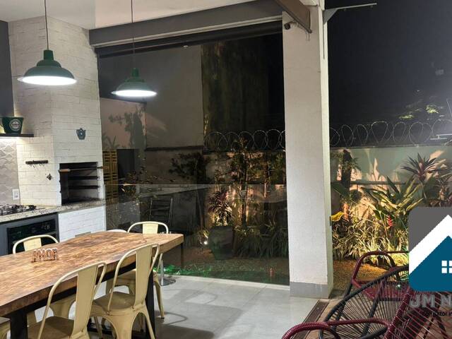 #301 - Casa para Venda em Goiânia - GO - 1